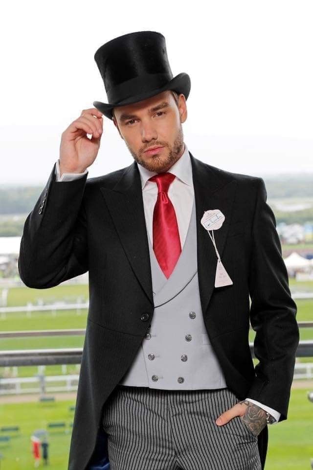 Looking dapper 💜❤️
